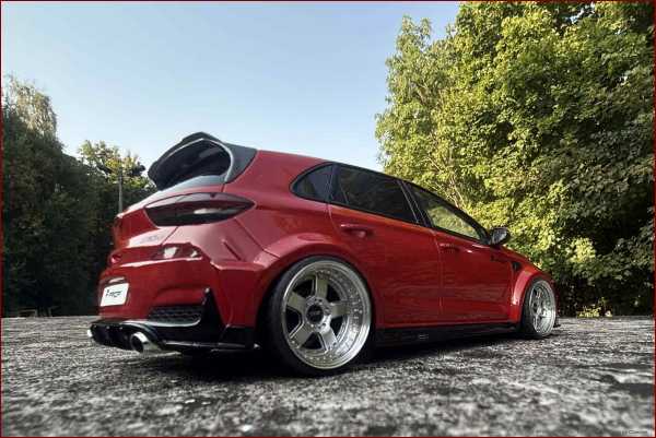 1:18 Hyundai I30 N Prior Rot Edition mit 3tlg.Alufelgen inkl.OVP
